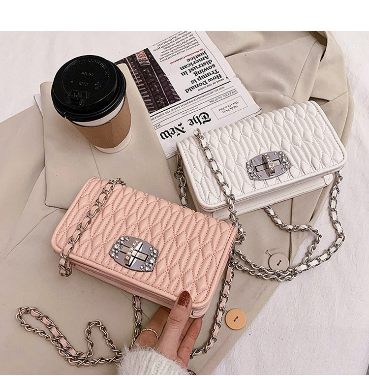 Women’s bag 2026 fashionable new fashion wrinkle chain Diamond Purse