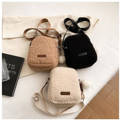 2026 New Design Small Plush Bag Fluffy Phone Pouch Faux Fur Ladies Modern Pocket Crossbody Fleece Bag
