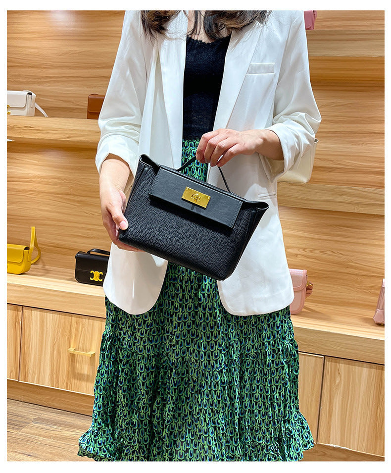 2026 Dumpling Bag High-end Portable Wing Bag Women’s Messenger Bag Designer Handbag for Lady