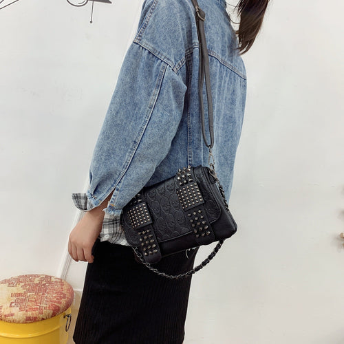 Women bag retro chain wrist fashion  women bag rivet skull woman shoulder straddle handbag