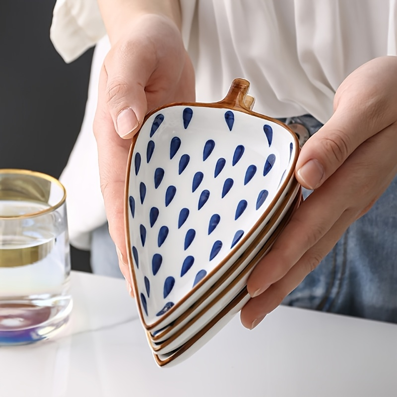 Japanese-style underglaze hand-painted leaf ceramic condiment dish