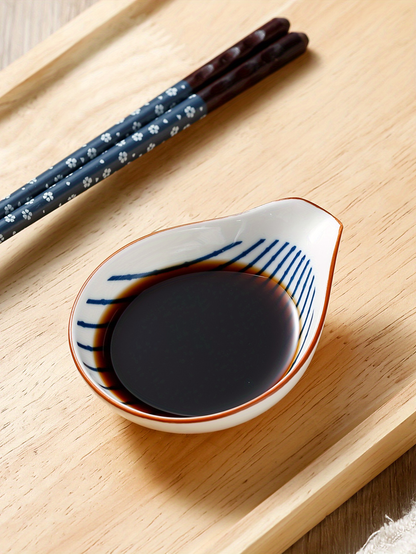 Japanese-style porcelain condiment dish, household soy sauce dish, vinegar dish